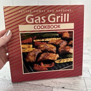 Better‎ Homes & Gardens gas grill cookbook - Wire Spiral Hardcover - 1994 Retro